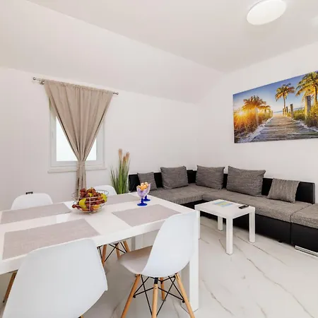 Apartman Volta Ll Kras